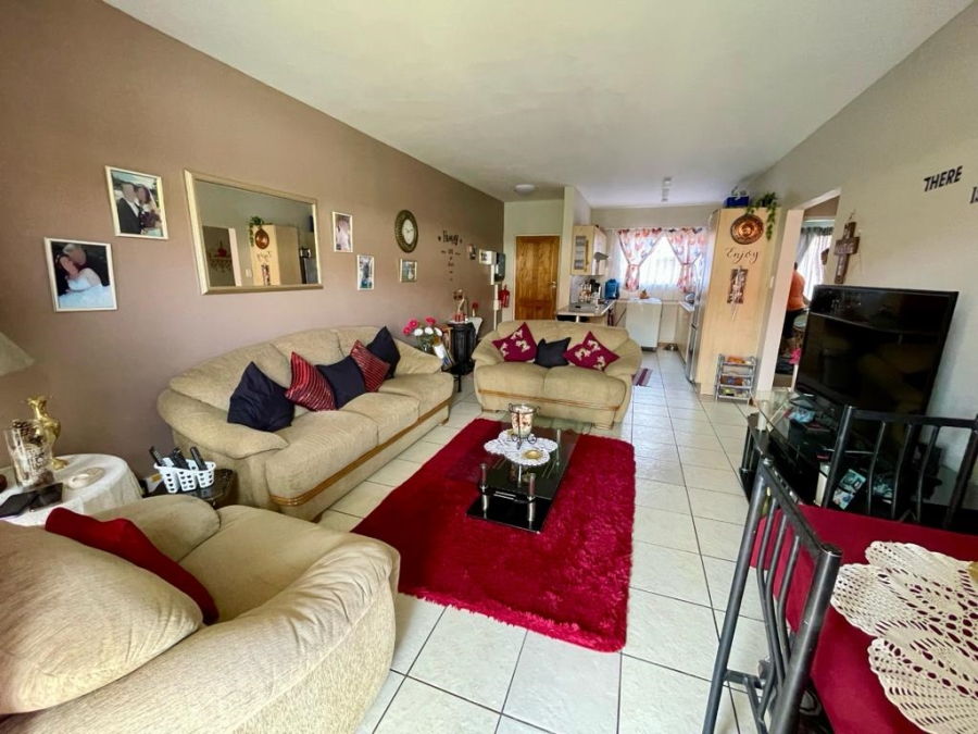 To Let 2 Bedroom Property for Rent in Pellissier Free State